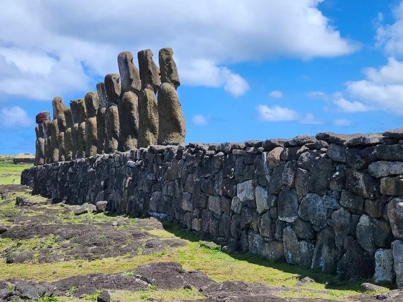 Tongariki, Rano Raraku & Ahu Akivi - 1